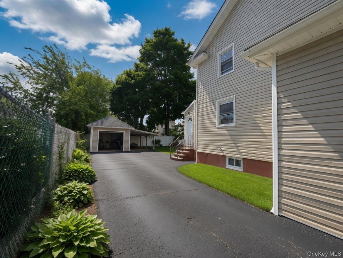 Single Family 190th Street  Queens, NY 11412, MLS-1002531-28