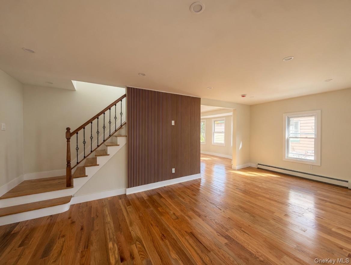 Single Family 190th Street  Queens, NY 11412, MLS-1002531-4