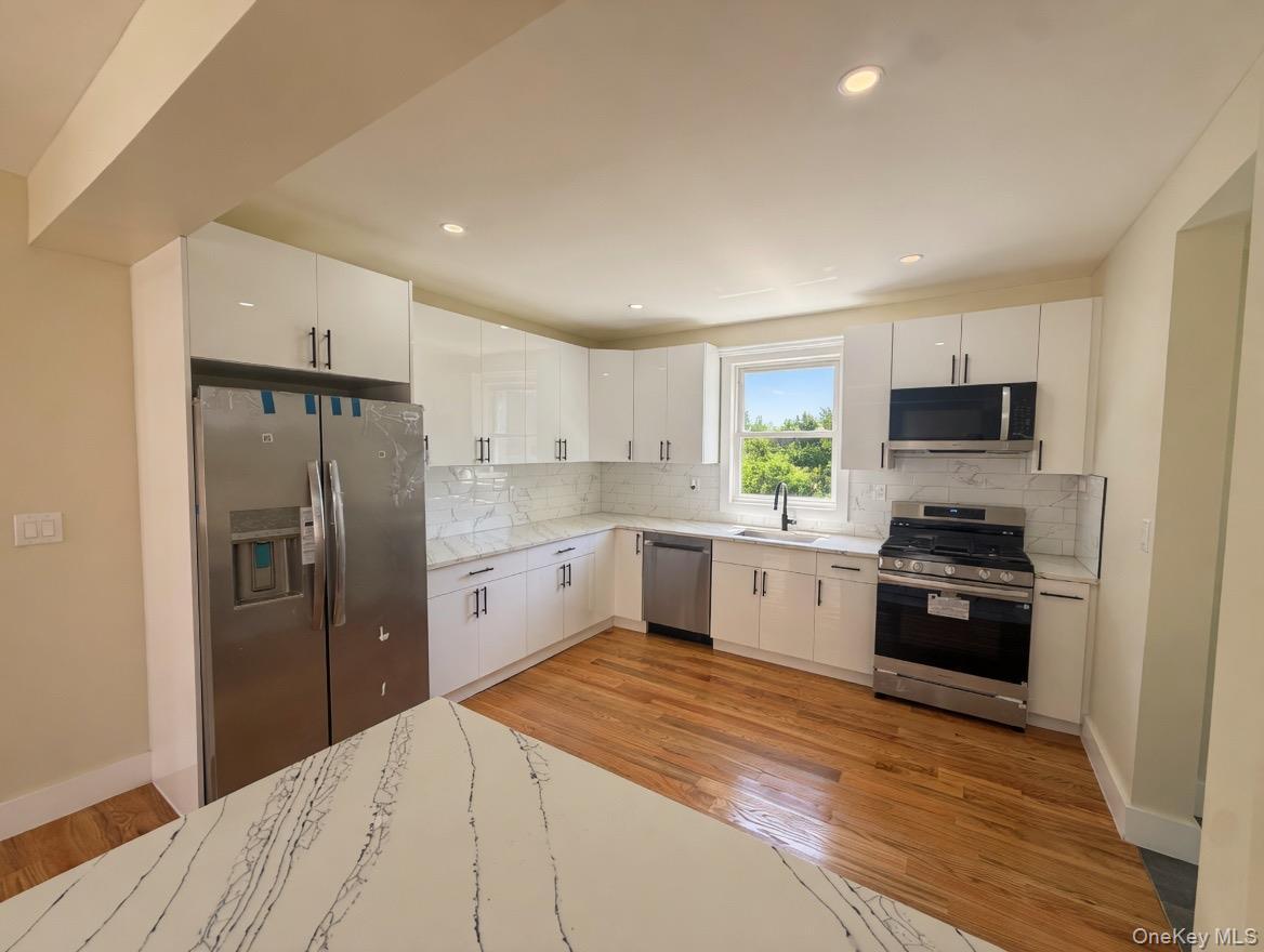 Single Family 190th Street  Queens, NY 11412, MLS-1002531-6