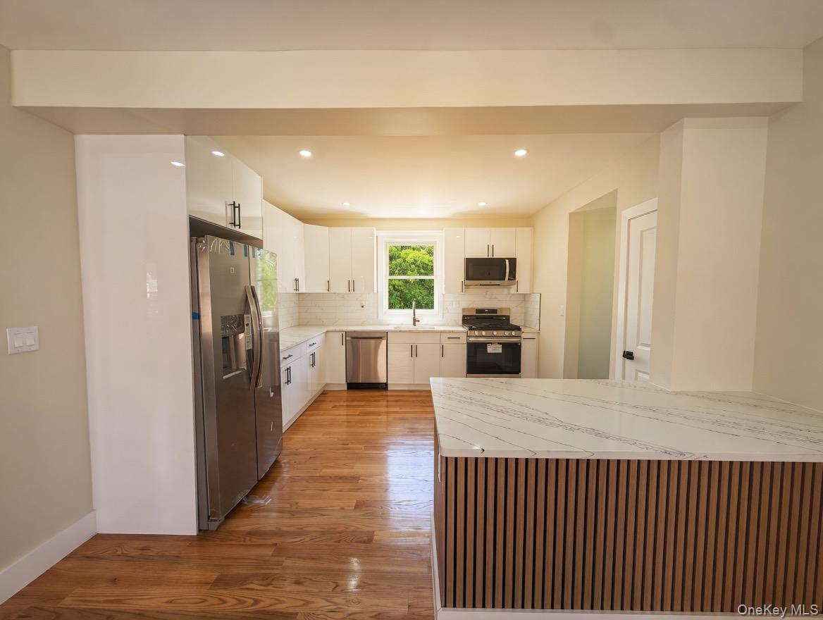 Single Family 190th Street  Queens, NY 11412, MLS-1002531-8