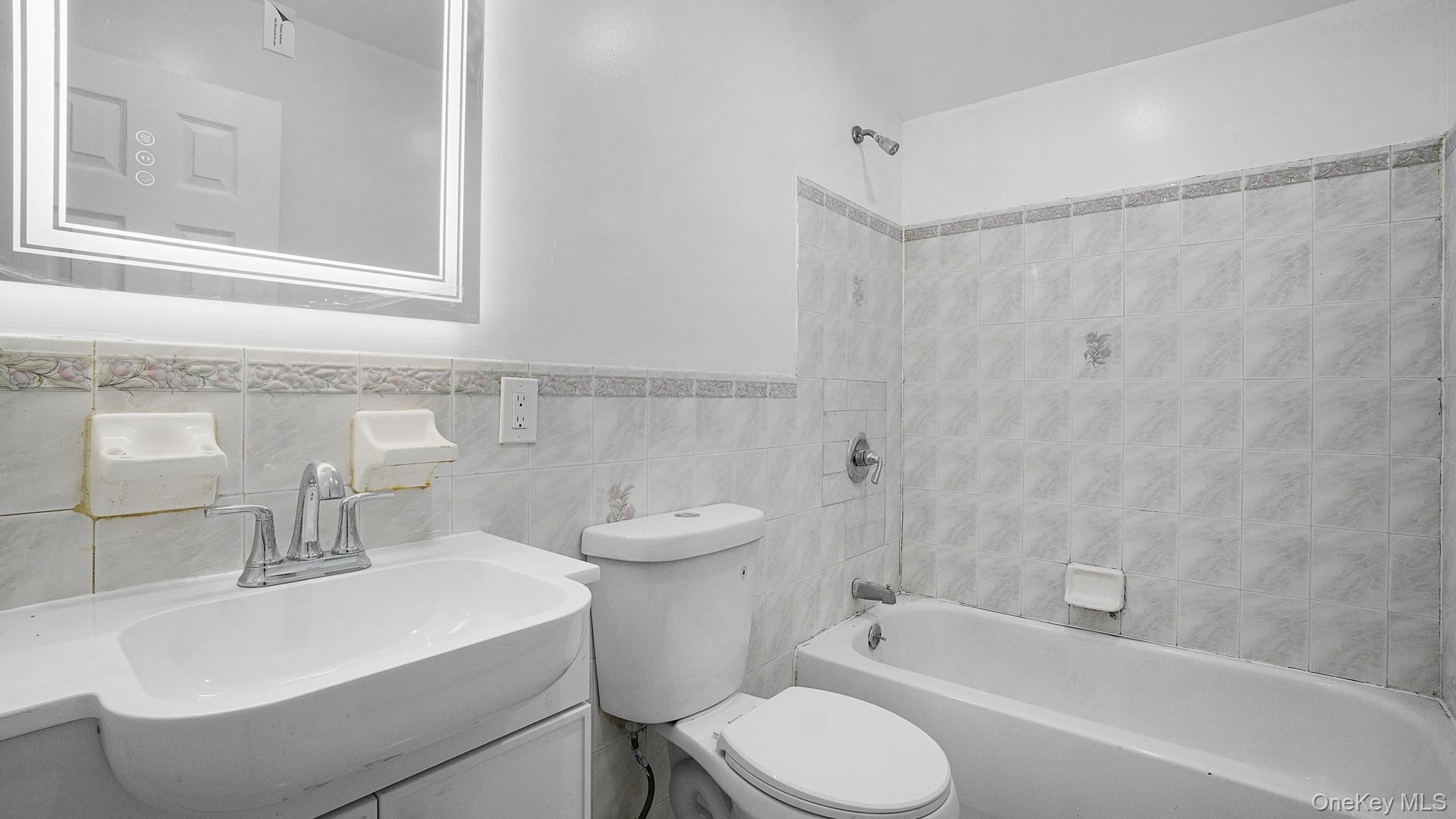 Single Family 129th Avenue  Queens, NY 11434, MLS-1002556-15