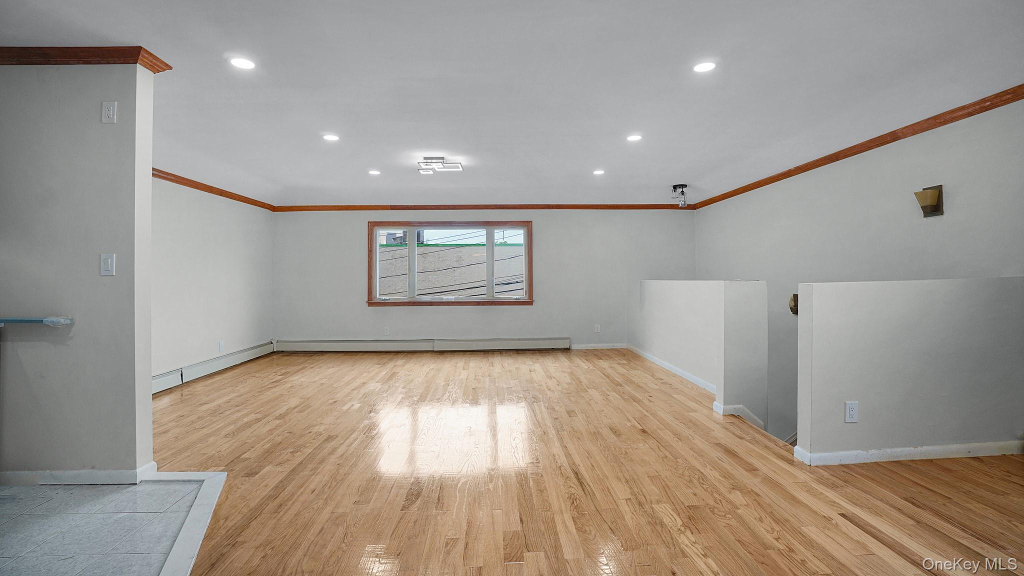 Single Family 129th Avenue  Queens, NY 11434, MLS-1002556-16