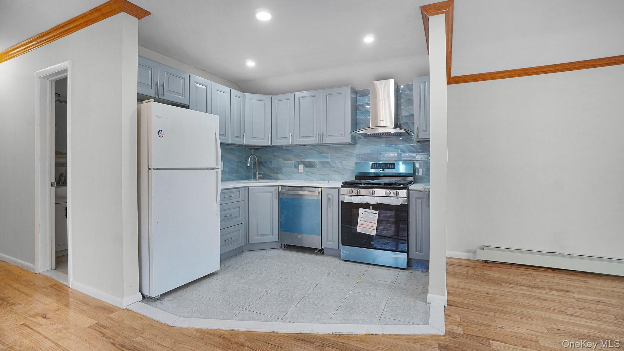 Single Family 129th Avenue  Queens, NY 11434, MLS-1002556-18