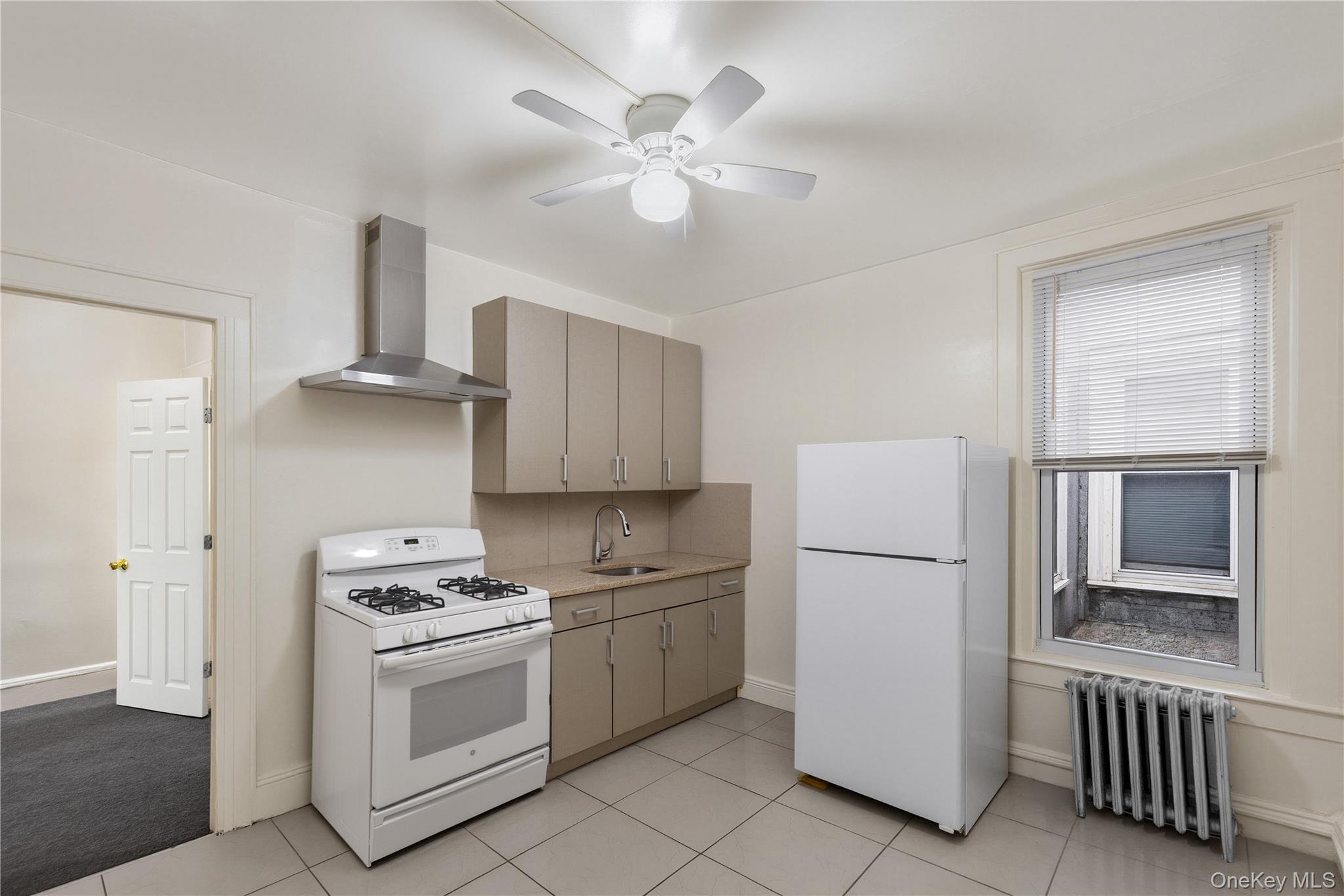 Single Family 46th Avenue Queens, NY 11358, MLS-1002561-2