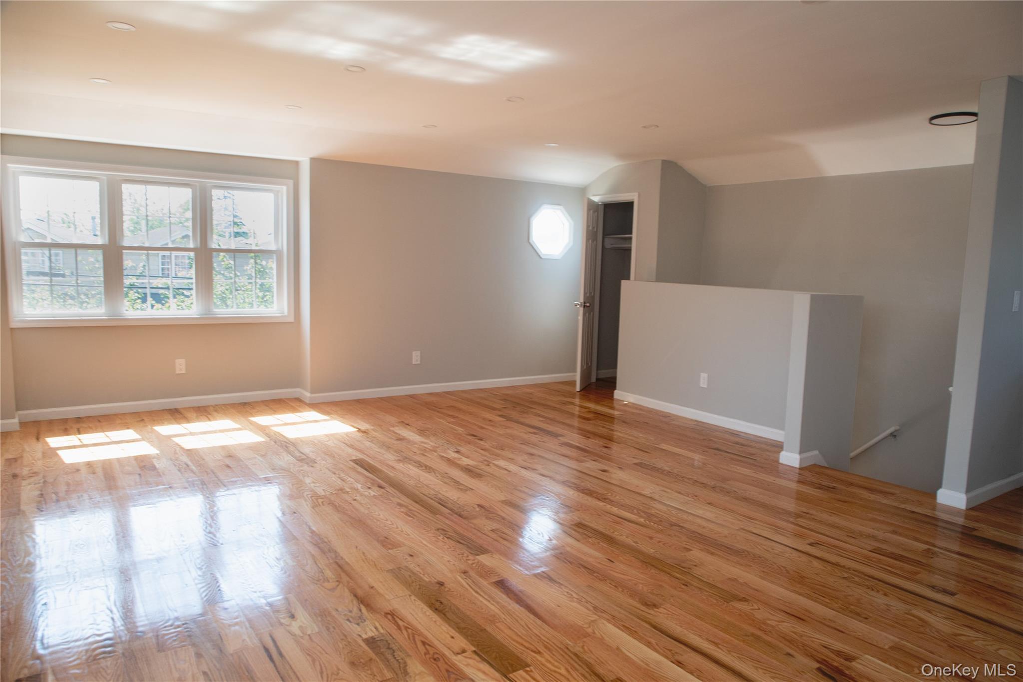 Single Family 226th Street Queens, NY 11413, MLS-1002597-9