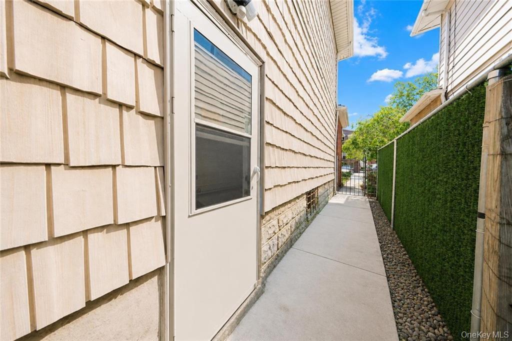 Single Family 27th Brooklyn, NY 11235, MLS-1002612-20