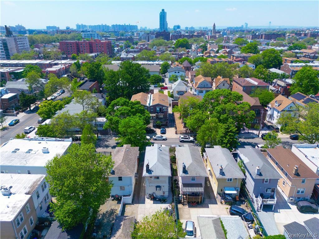 Single Family 27th  Brooklyn, NY 11235, MLS-1002612-27