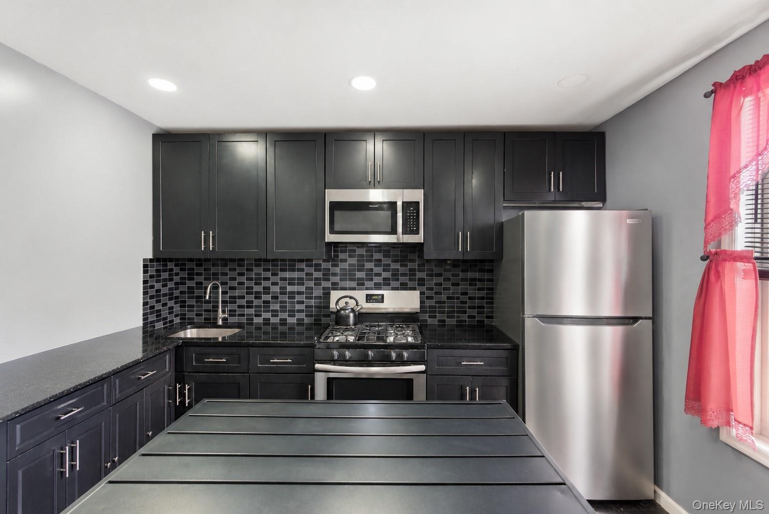 Single Family Fountain  Brooklyn, NY 11208, MLS-1002617-2