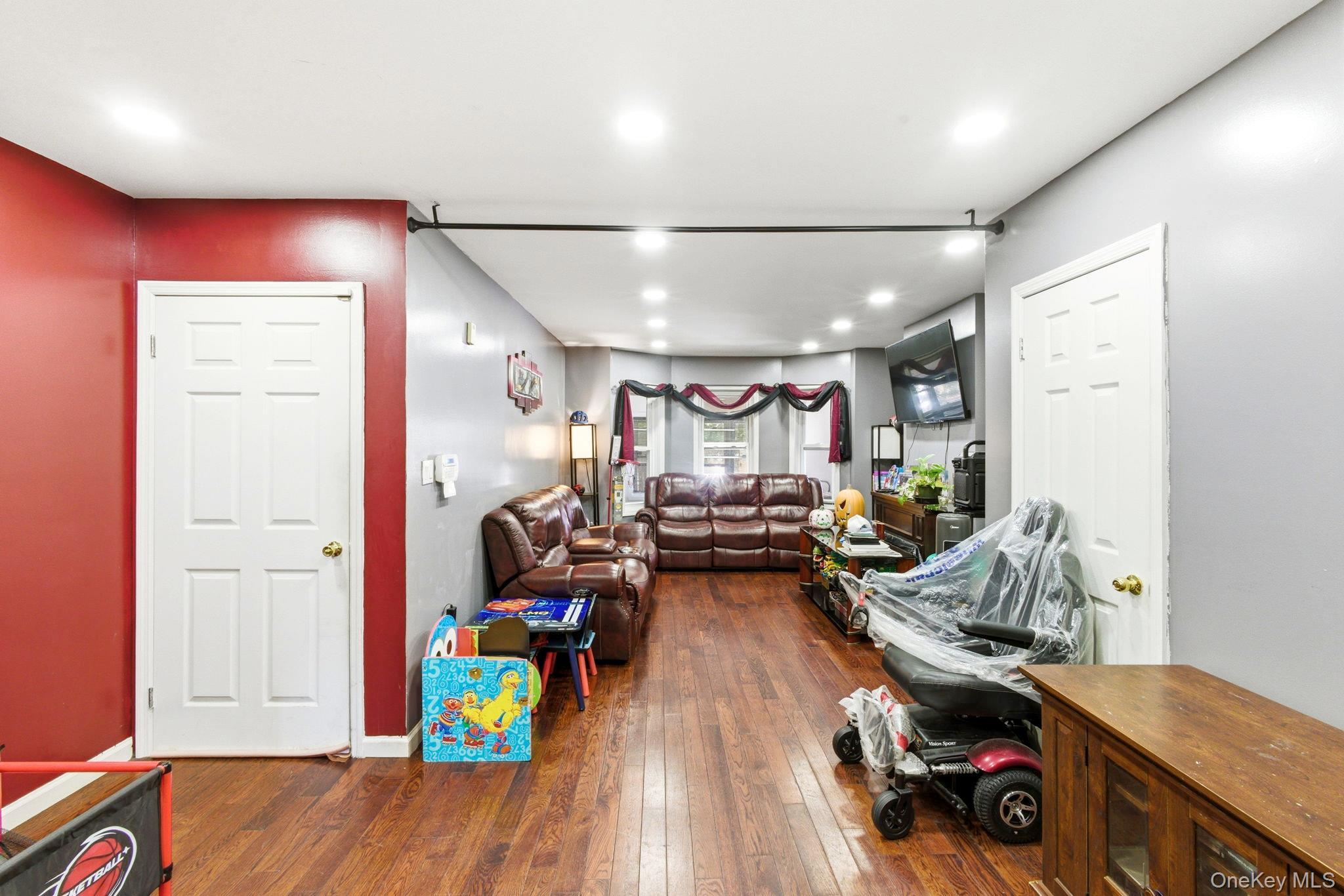 Single Family Fountain  Brooklyn, NY 11208, MLS-1002617-7