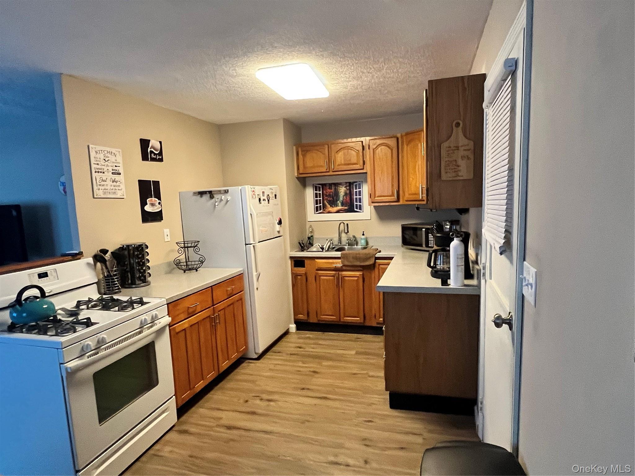 Single Family Briarwood Crescent Orange County, NY 12550, MLS-1002626-17