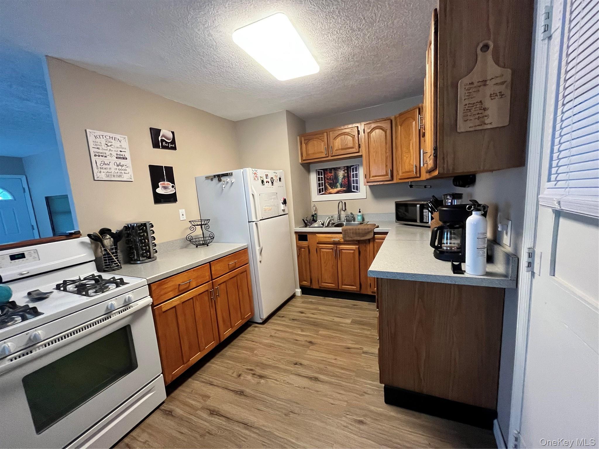 Single Family Briarwood Crescent Orange County, NY 12550, MLS-1002626-22