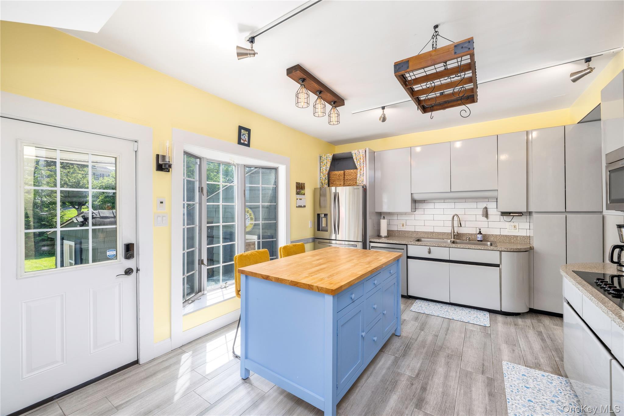 Single Family Barnard Avenue Dutchess County, NY 12601, MLS-1002638-10