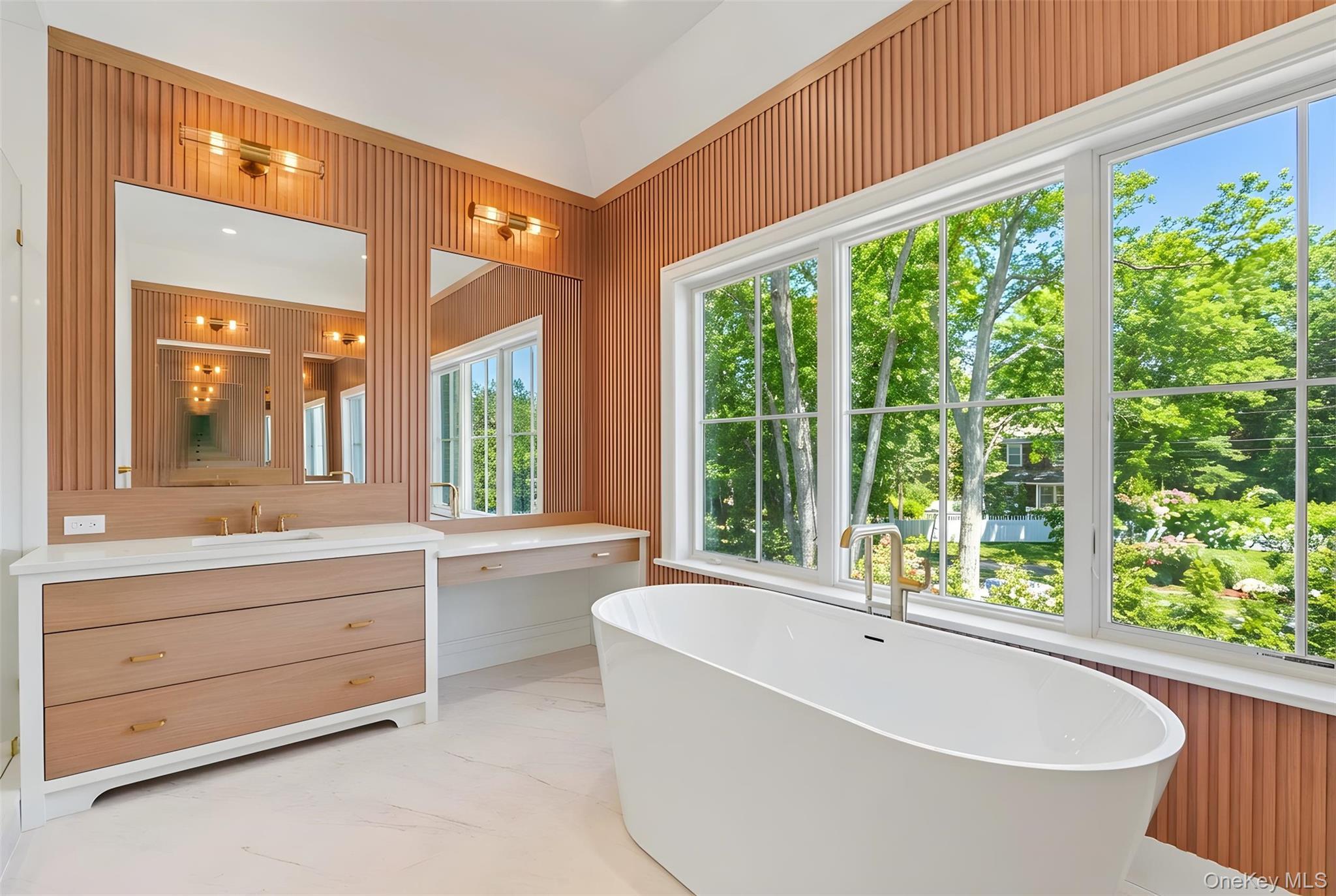 Single Family N Sea Mecox Road  Suffolk County, NY 11968, MLS-1002643-16