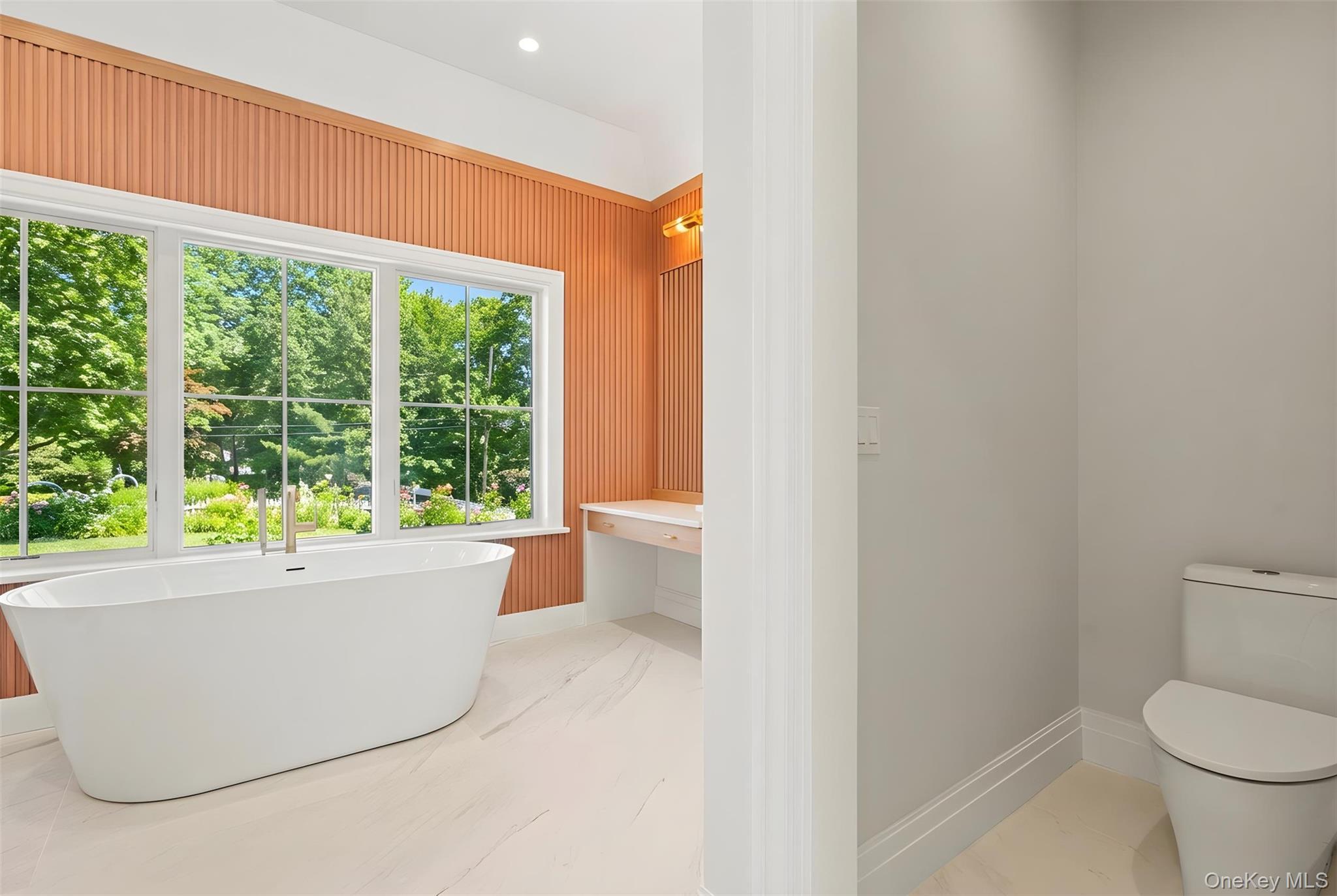 Single Family N Sea Mecox Road  Suffolk County, NY 11968, MLS-1002643-17