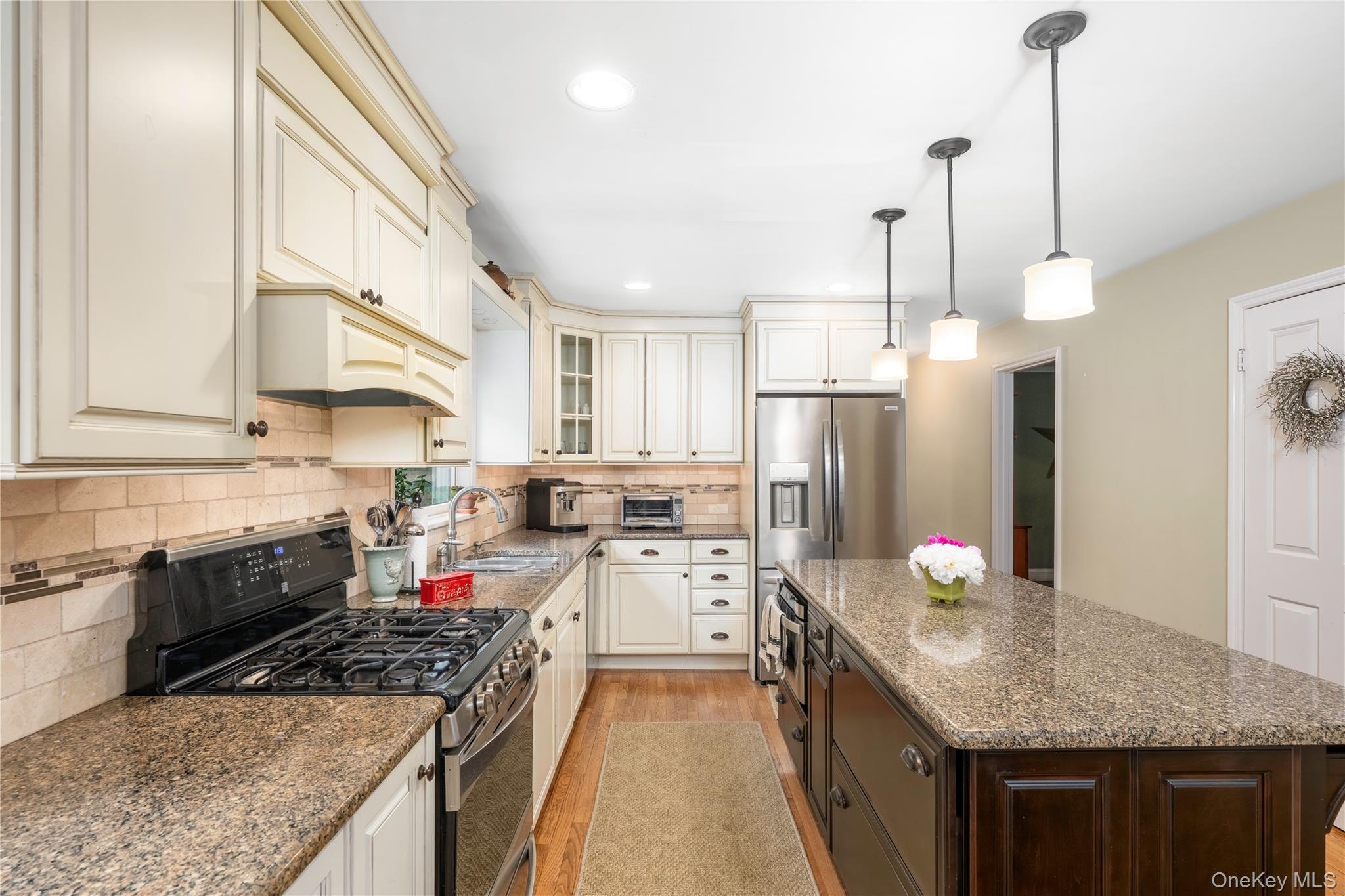 Single Family Heathbrook Drive  Dutchess County, NY 12603, MLS-1002698-21