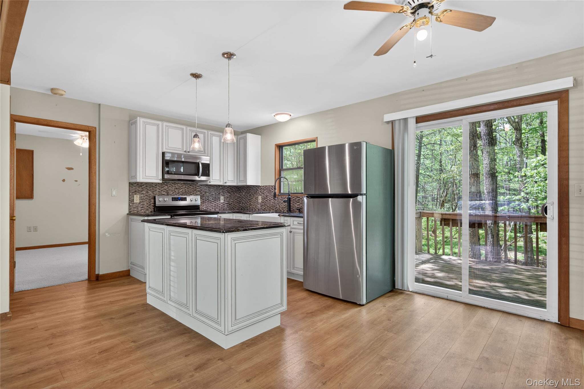 Single Family Ledgeview Drive  Out Of Area, NY 18428, MLS-1002708-15
