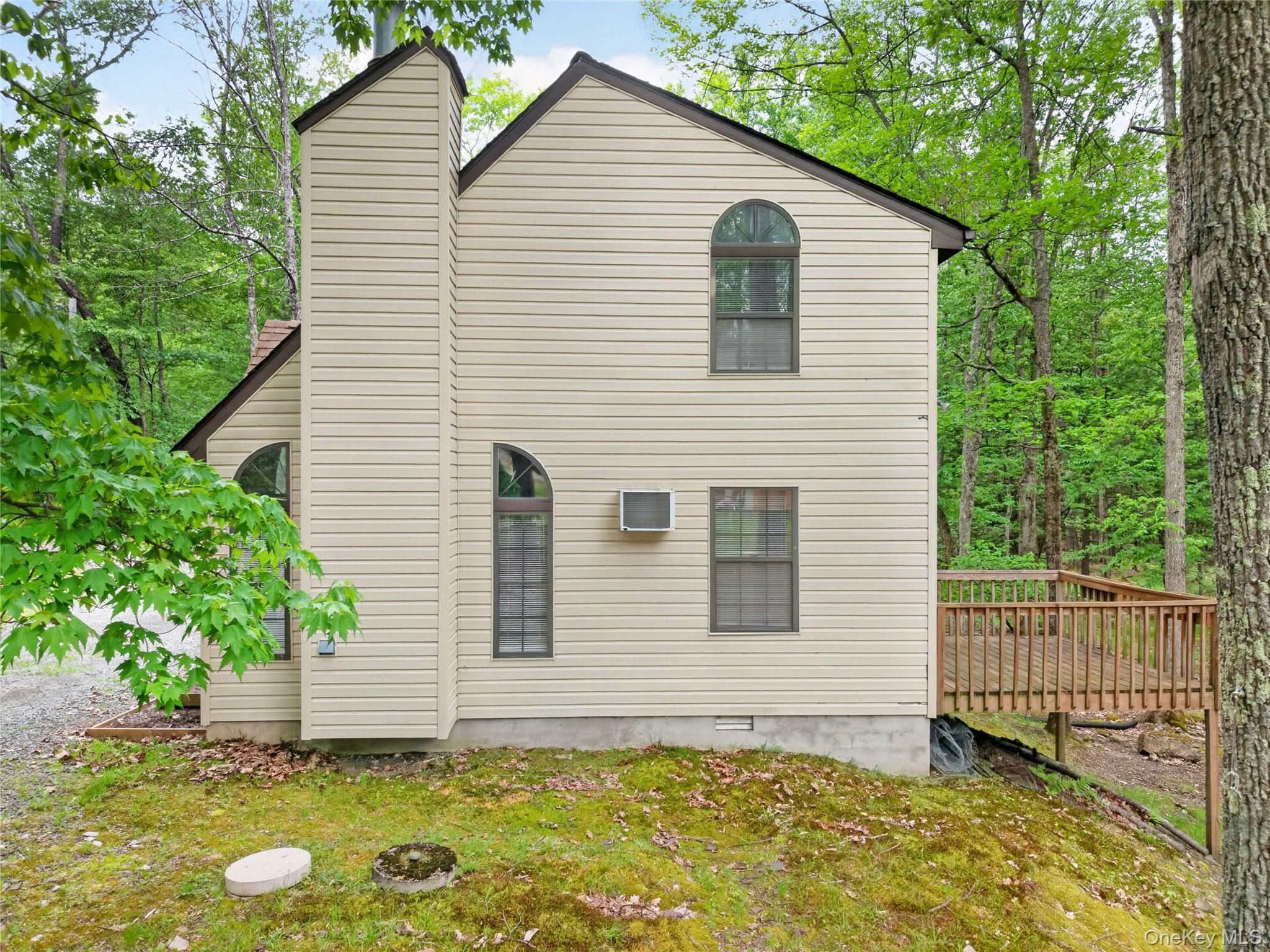 Single Family Ledgeview Drive  Out Of Area, NY 18428, MLS-1002708-44