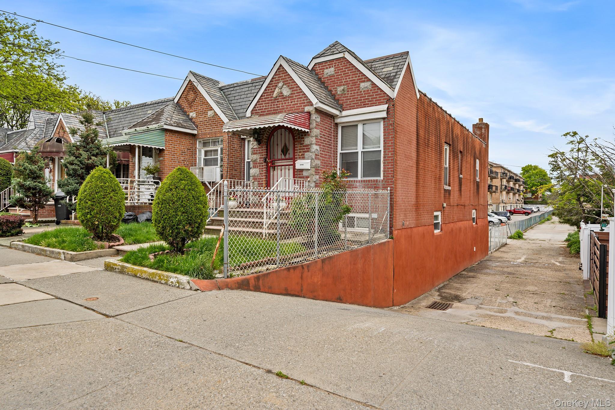 Single Family 133rd Avenue Queens, NY 11417, MLS-1002751-2