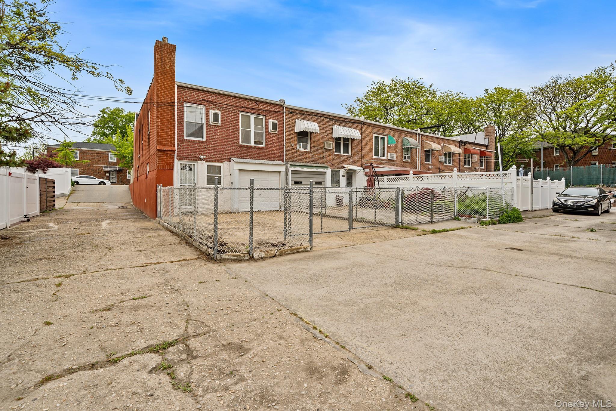 Single Family 133rd Avenue  Queens, NY 11417, MLS-1002751-24