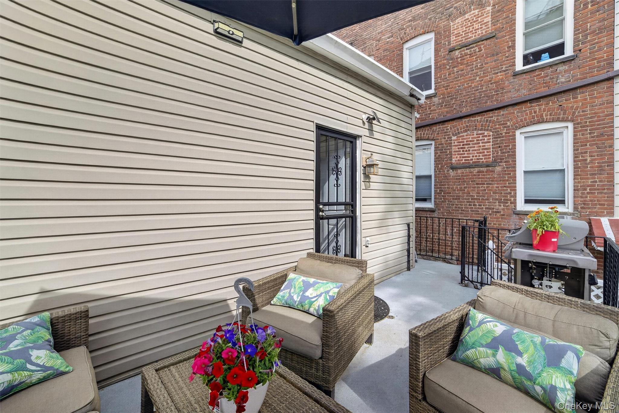 Single Family Herkimer Bronx, NY 10470, MLS-1002754-31