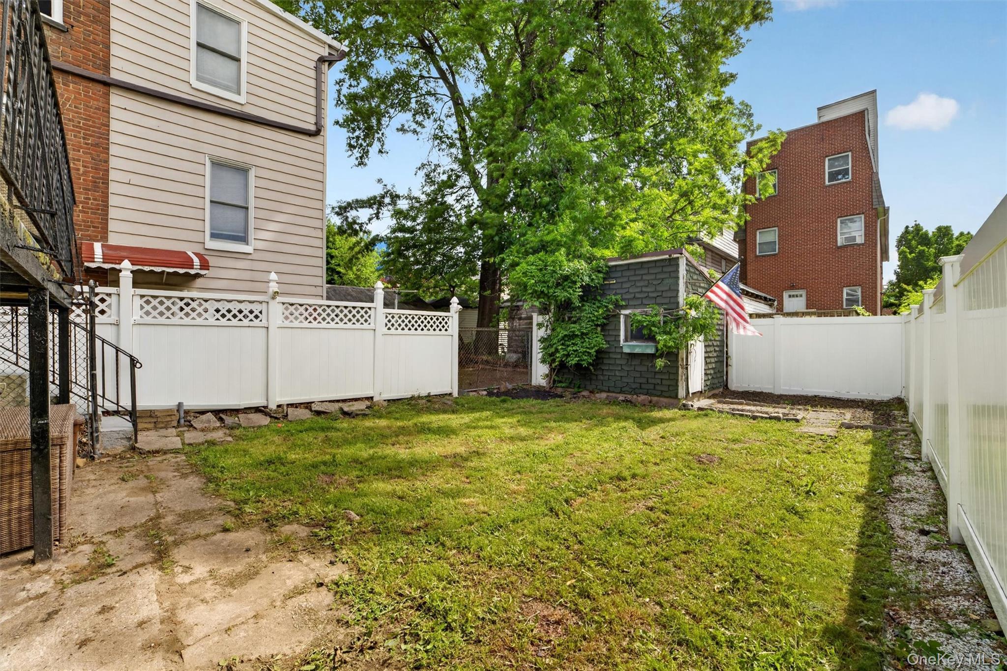 Single Family Herkimer Bronx, NY 10470, MLS-1002754-32