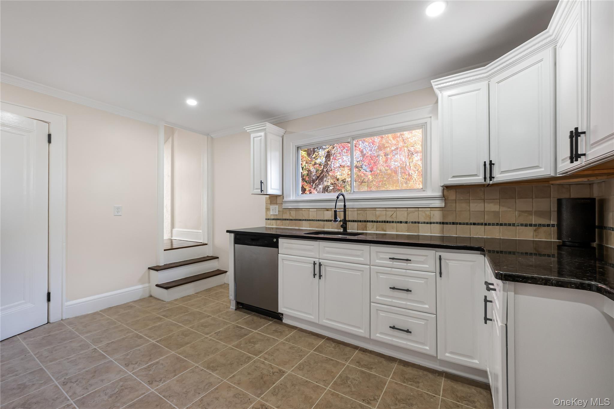 Single Family Hillcrest Road Westchester County, NY 10530, MLS-1002756-22