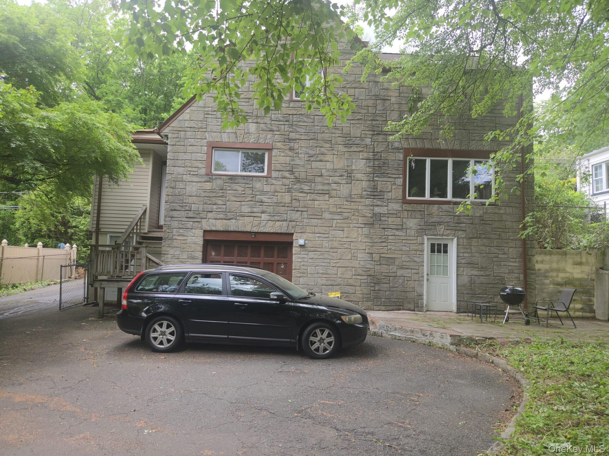 Single Family Hillcrest Road Westchester County, NY 10530, MLS-1002756-5