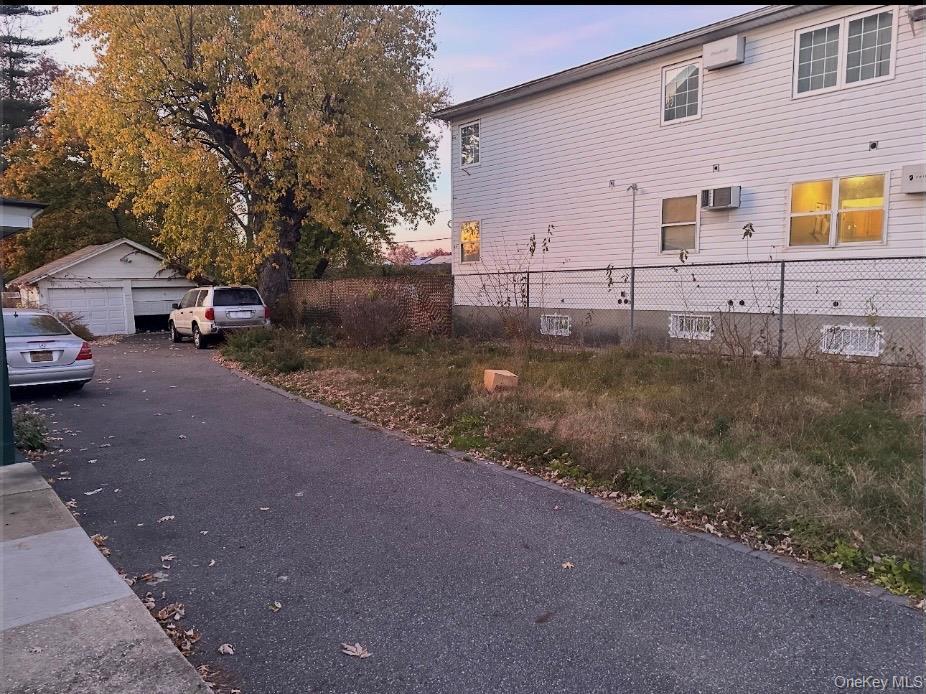 Single Family 222nd Street Queens, NY 11413, MLS-1002758-2
