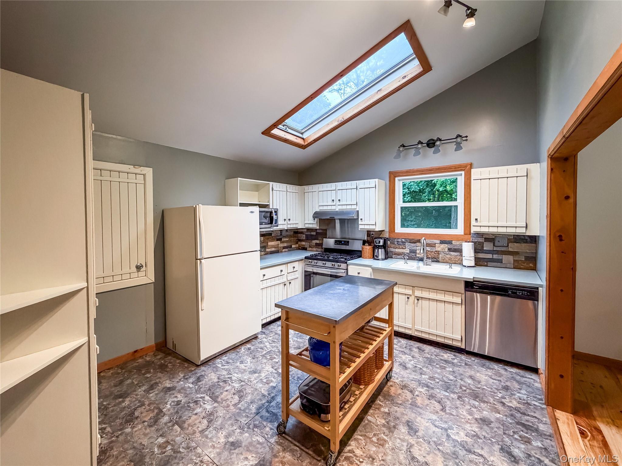 Single Family Chaucer Road Dutchess County, NY 12580, MLS-1002764-11