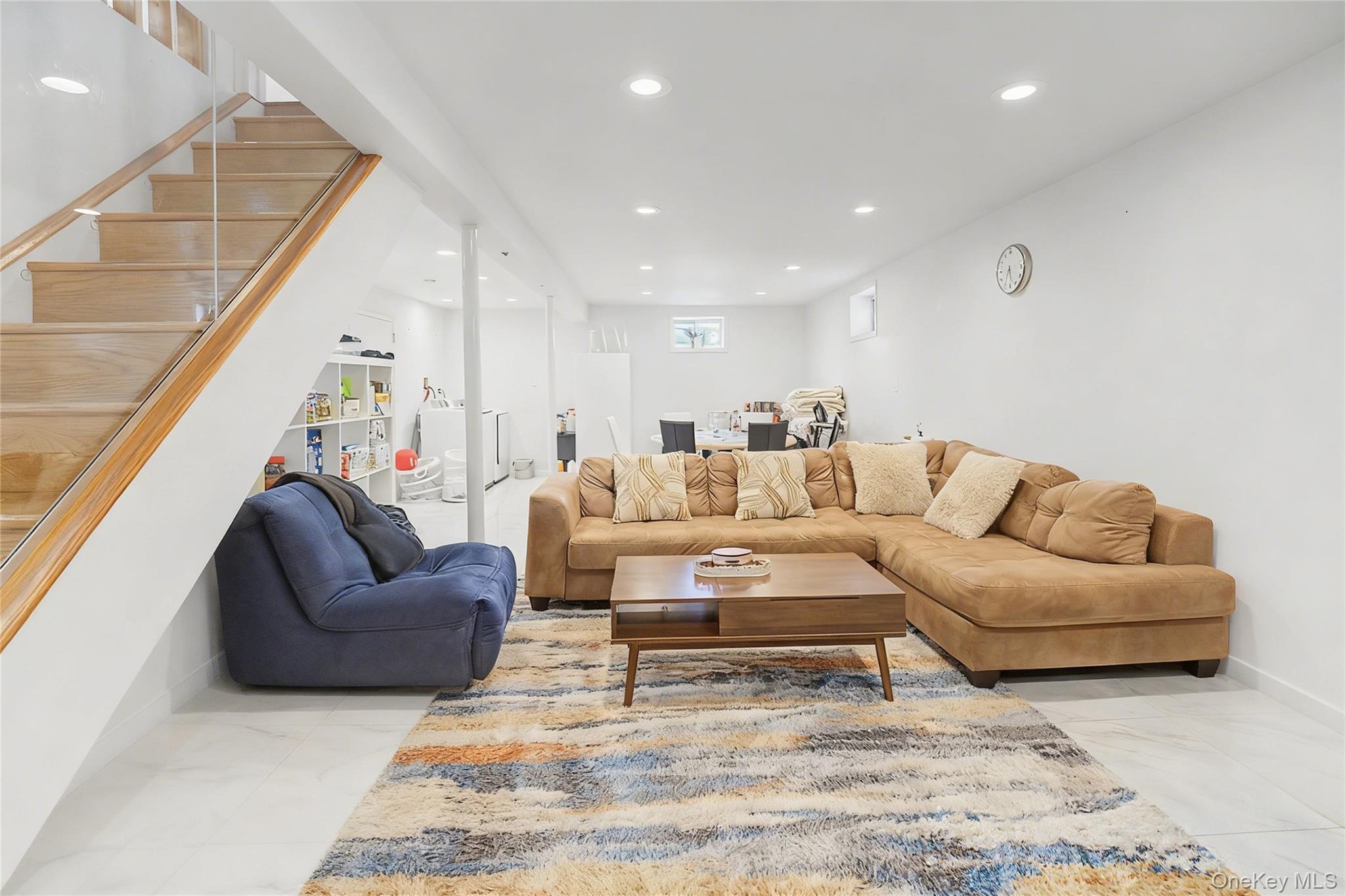 Single Family 198th Street Queens, NY 11365, MLS-1002770-10