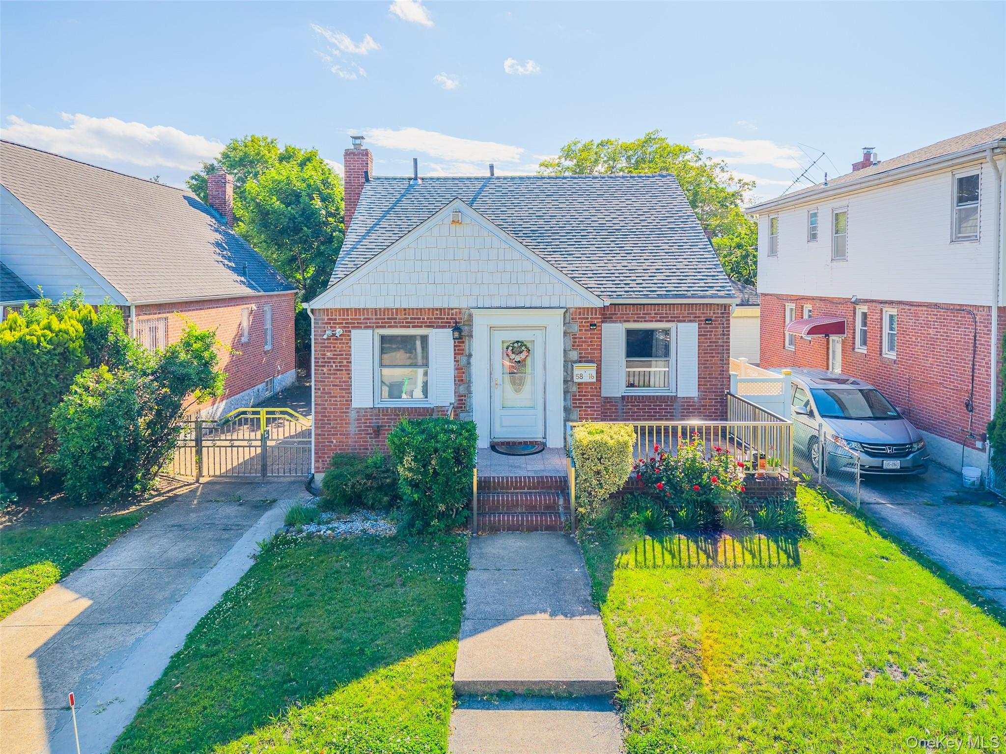 Single Family 198th Street Queens, NY 11365, MLS-1002770-11