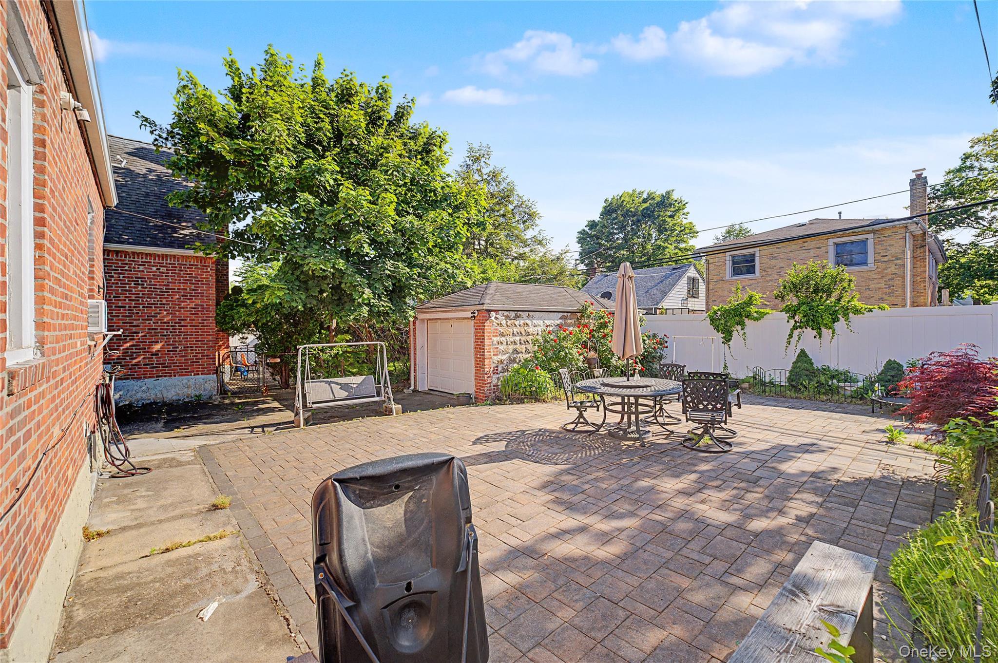Single Family 198th Street Queens, NY 11365, MLS-1002770-12