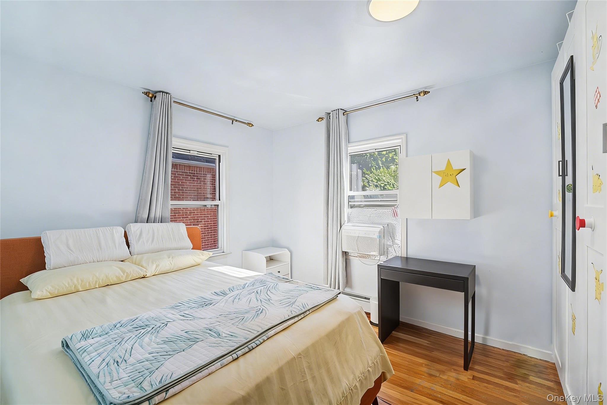 Single Family 198th Street Queens, NY 11365, MLS-1002770-5