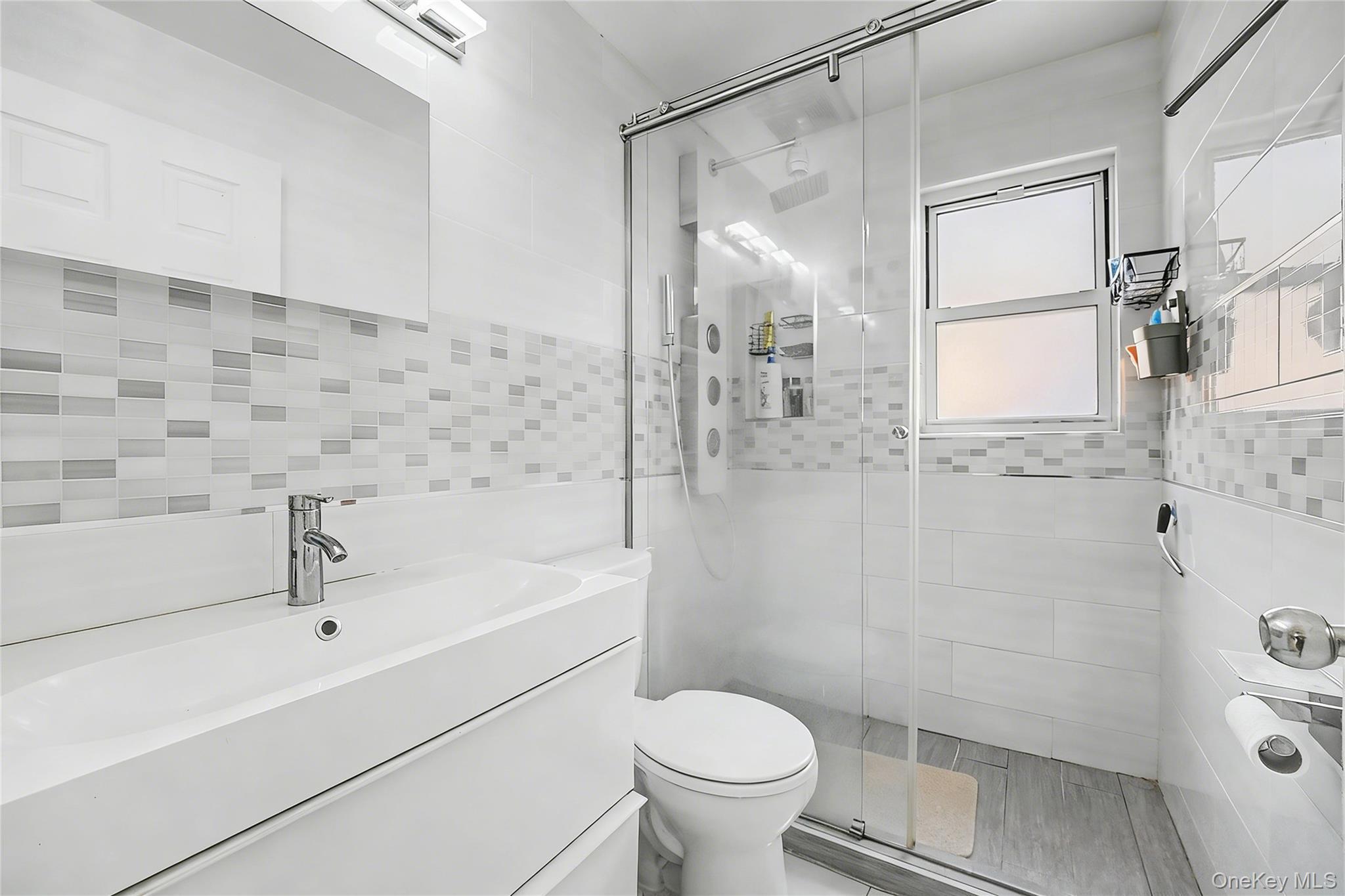 Single Family 198th Street Queens, NY 11365, MLS-1002770-6