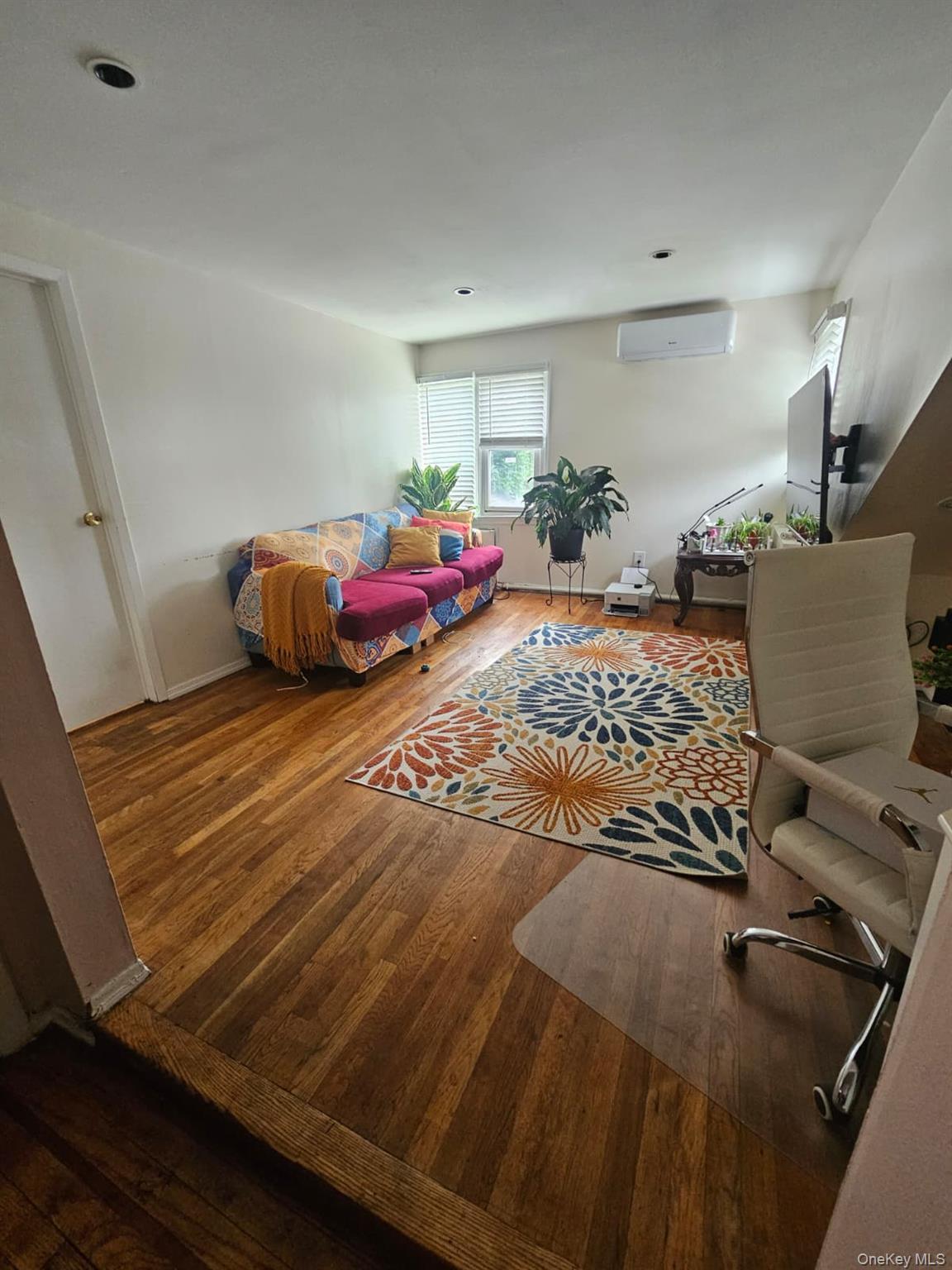 Single Family 205th Street Queens, NY 11412, MLS-1002791-5