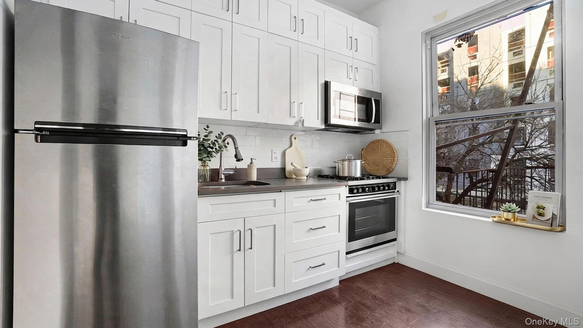 Single Family Anthony Bronx, NY 10457, MLS-1002794-4