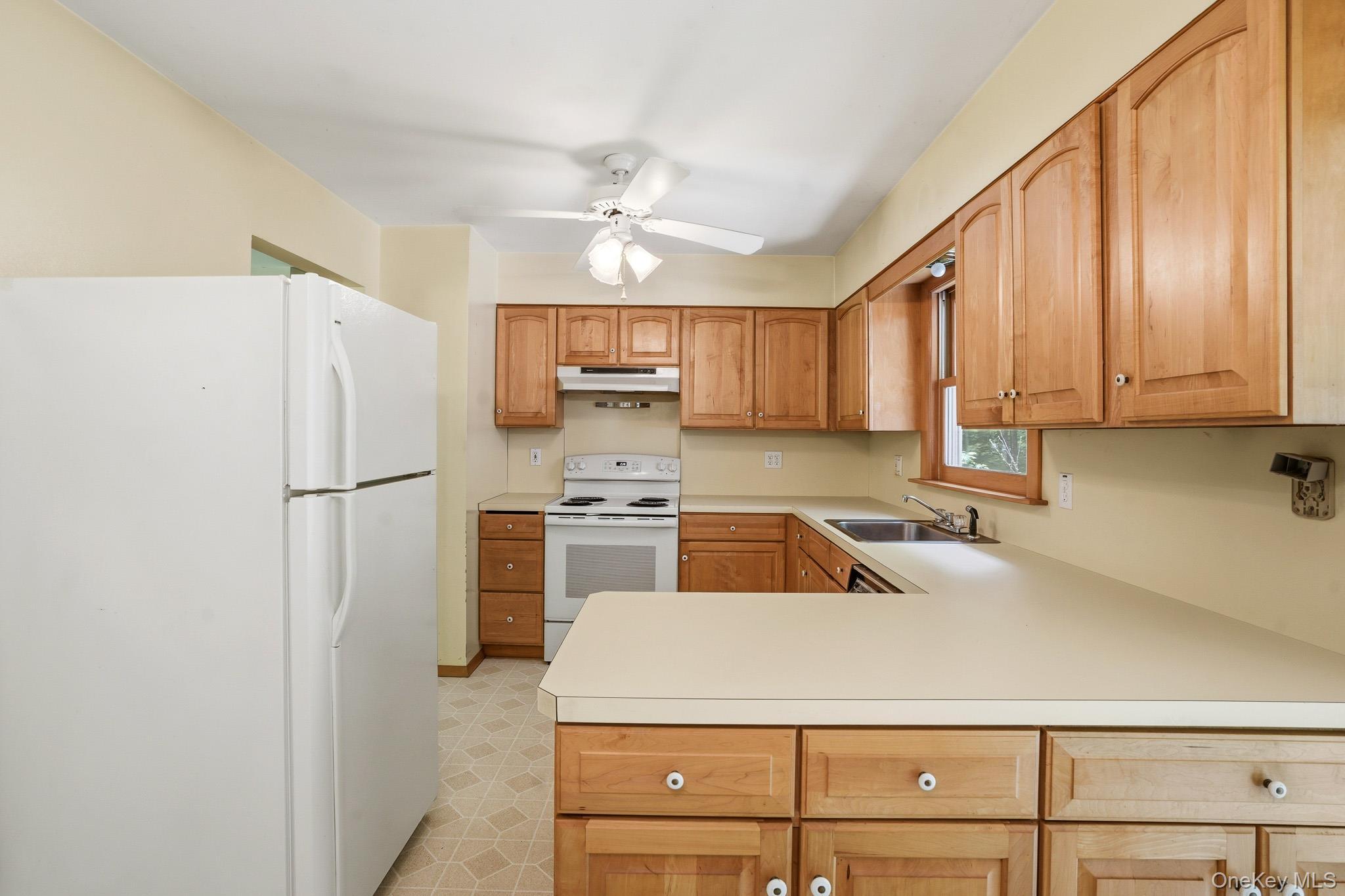 Single Family Julie  Dutchess County, NY 12533, MLS-1002805-10