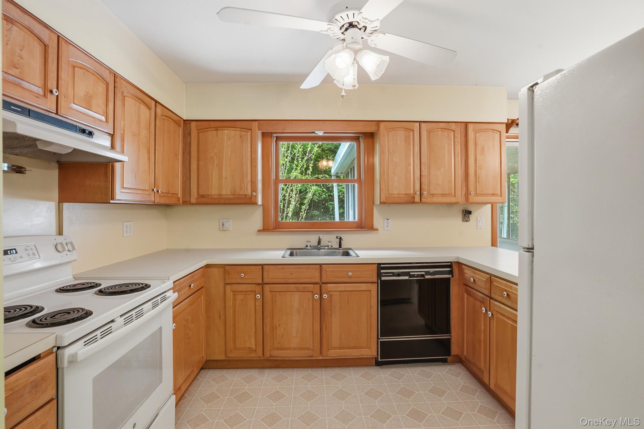 Single Family Julie  Dutchess County, NY 12533, MLS-1002805-9