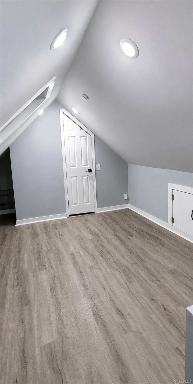 Single Family Van Tuyl Street Staten Island, NY 10301, MLS-1002830-22
