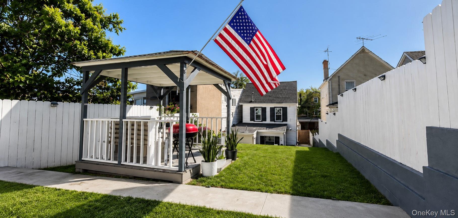 Single Family Van Tuyl Street Staten Island, NY 10301, MLS-1002830-28