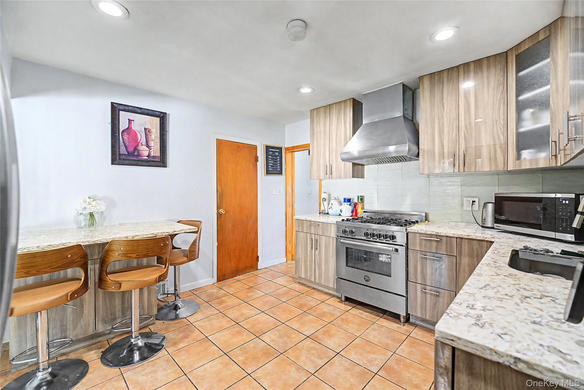 Single Family N Marginal Road  Nassau County, NY 11753, MLS-1002920-9