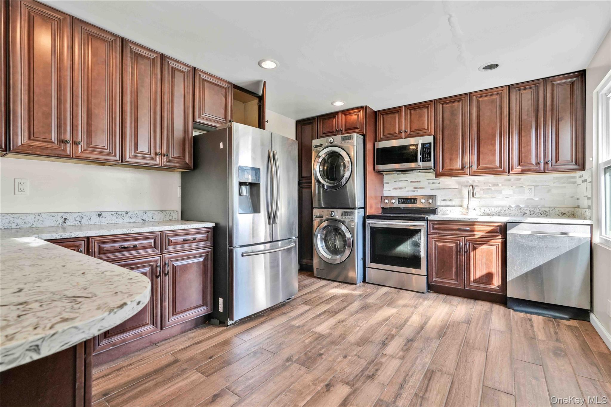 Single Family 201st Queens, NY 11423, MLS-1002934-10