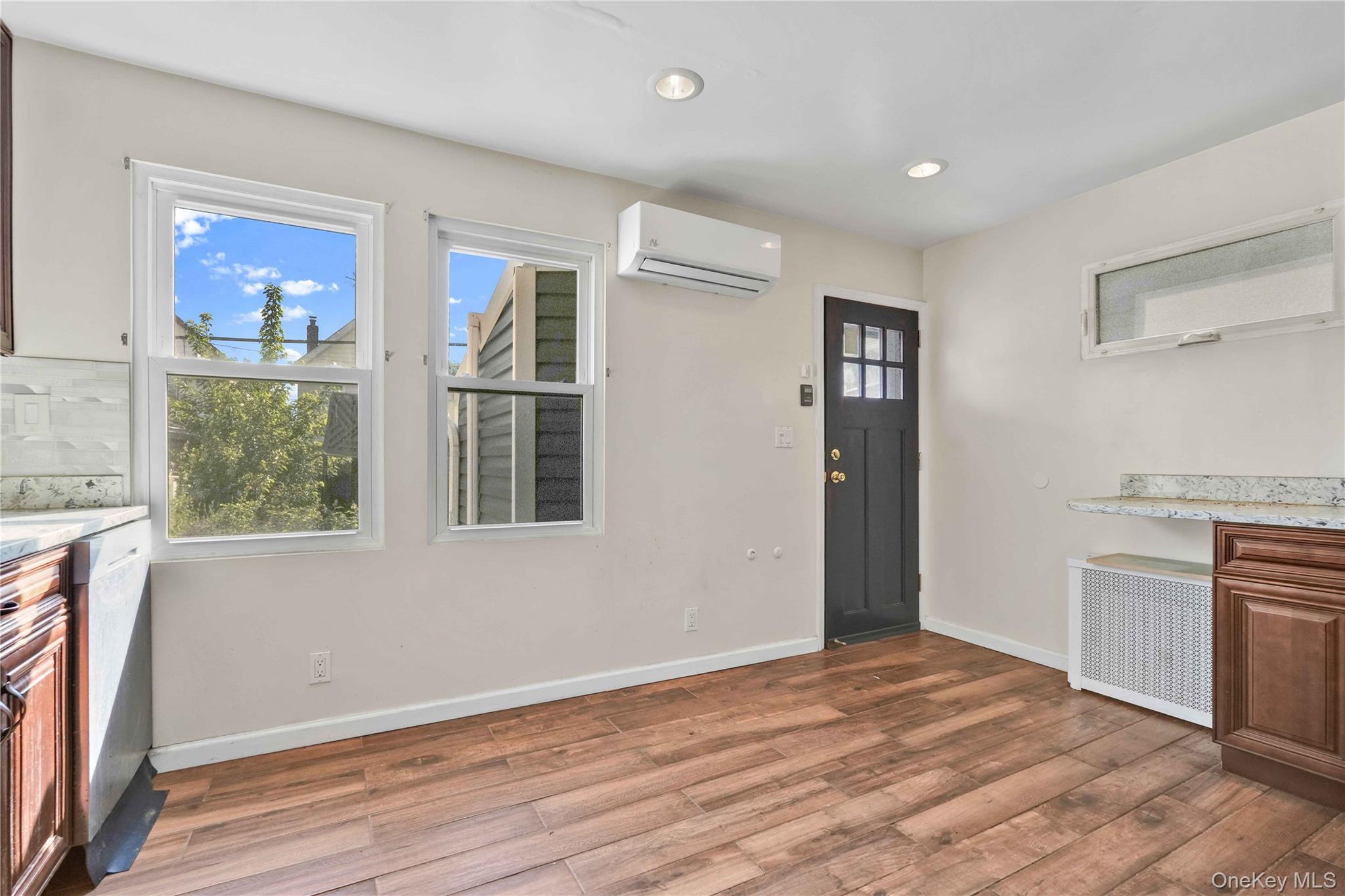 Single Family 201st Queens, NY 11423, MLS-1002934-13