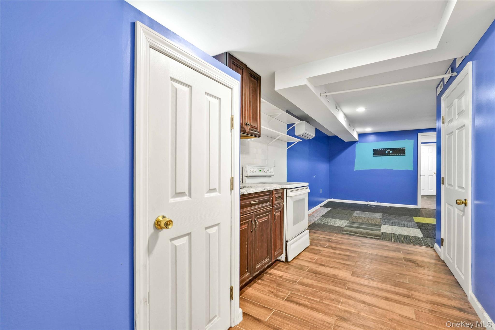 Single Family 201st Queens, NY 11423, MLS-1002934-26