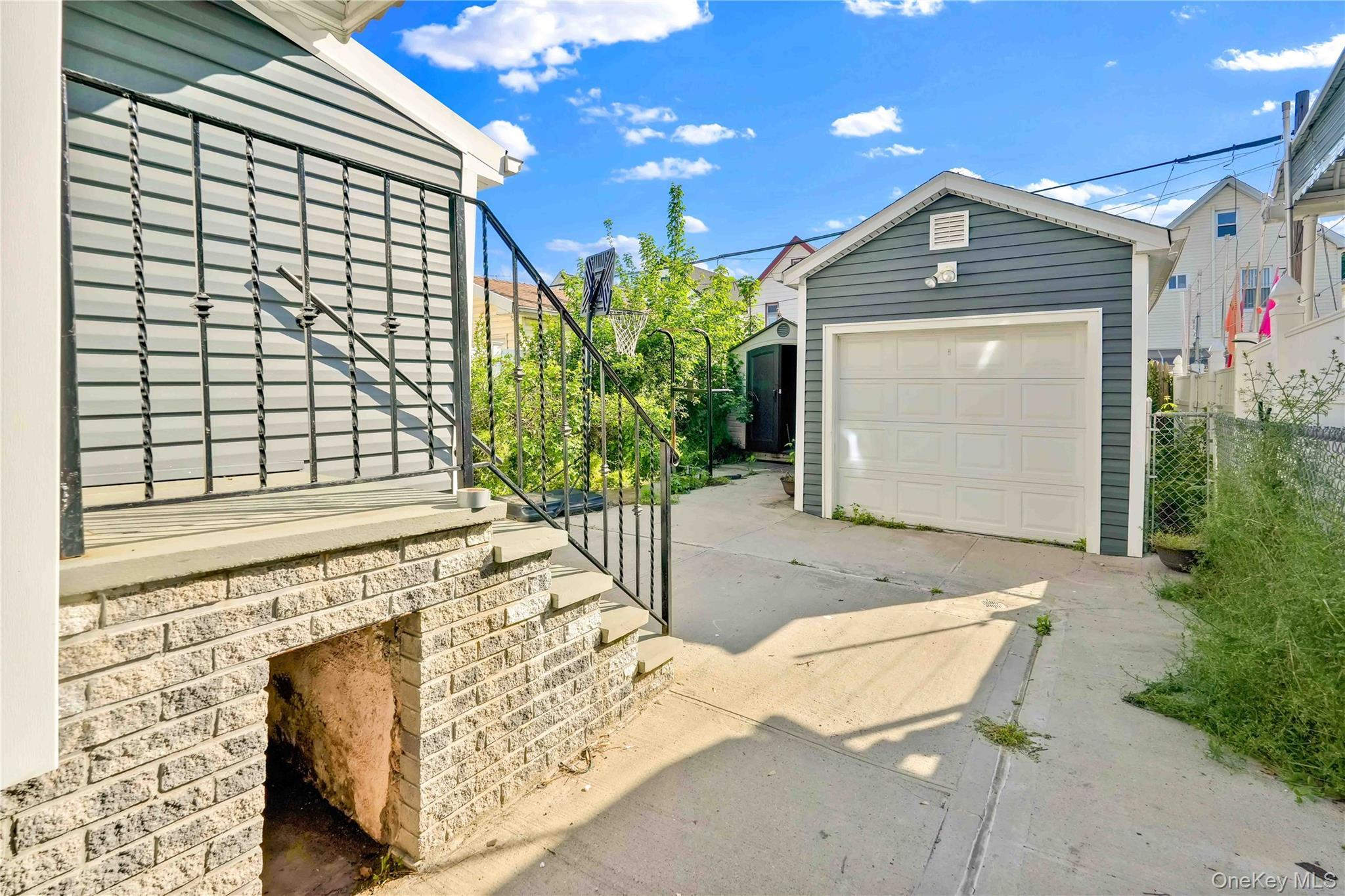 Single Family 201st Queens, NY 11423, MLS-1002934-31