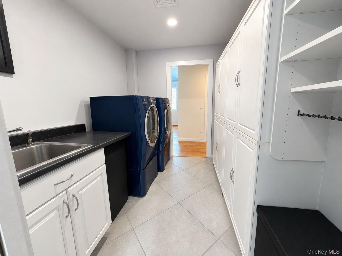 Single Family Allapartus Road Westchester County, NY 10562, MLS-1002953-12