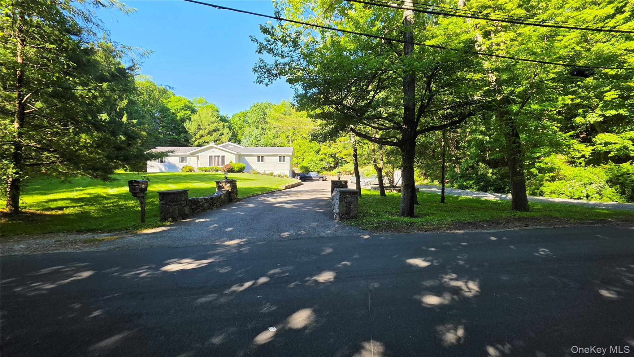 Single Family Allapartus Road Westchester County, NY 10562, MLS-1002953-23