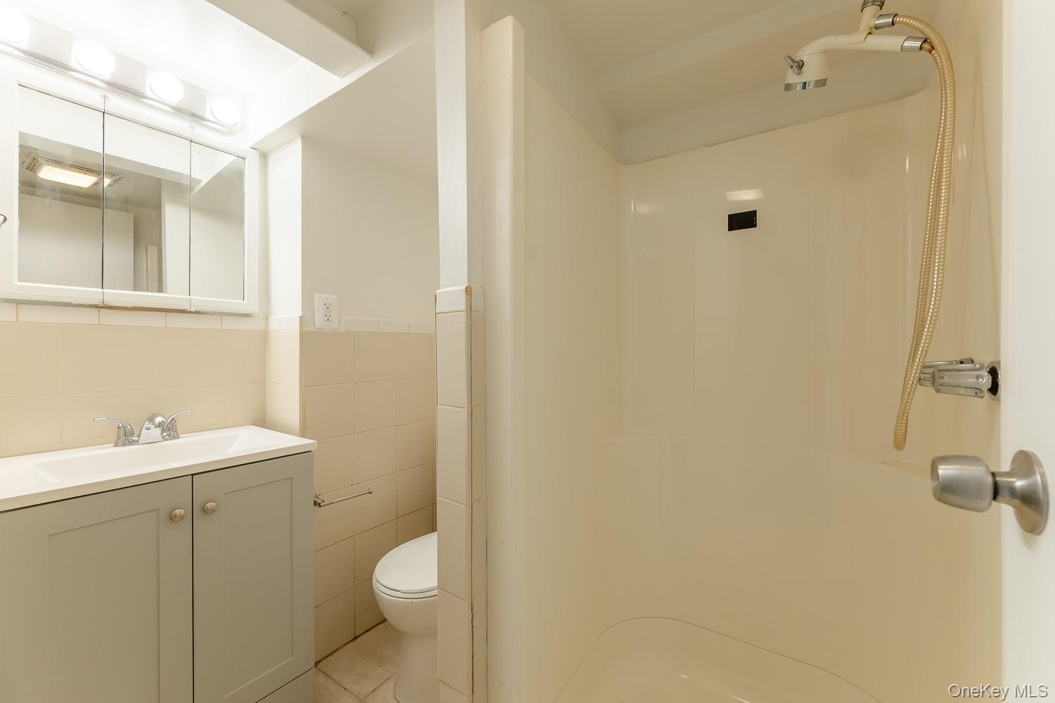 Single Family 114th Street Queens, NY 11356, MLS-1002960-16