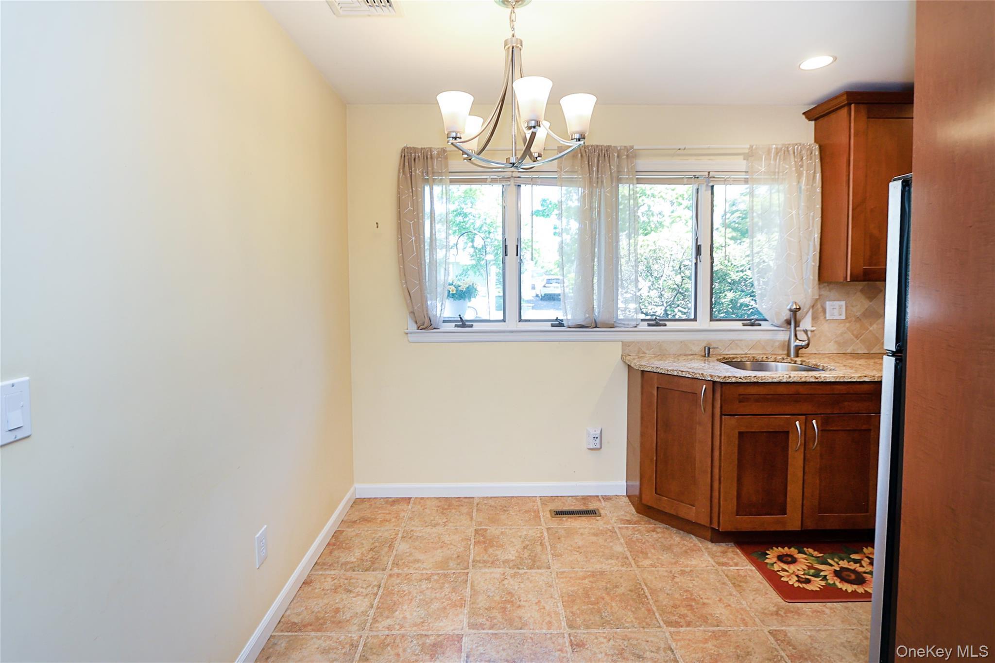 Single Family Ronan Road  Nassau County, NY 11542, MLS-1002991-11