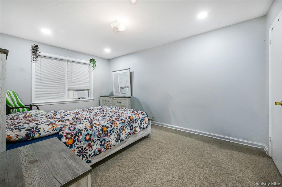 Single Family Little Neck Queens, NY 11001, MLS-1003035-22